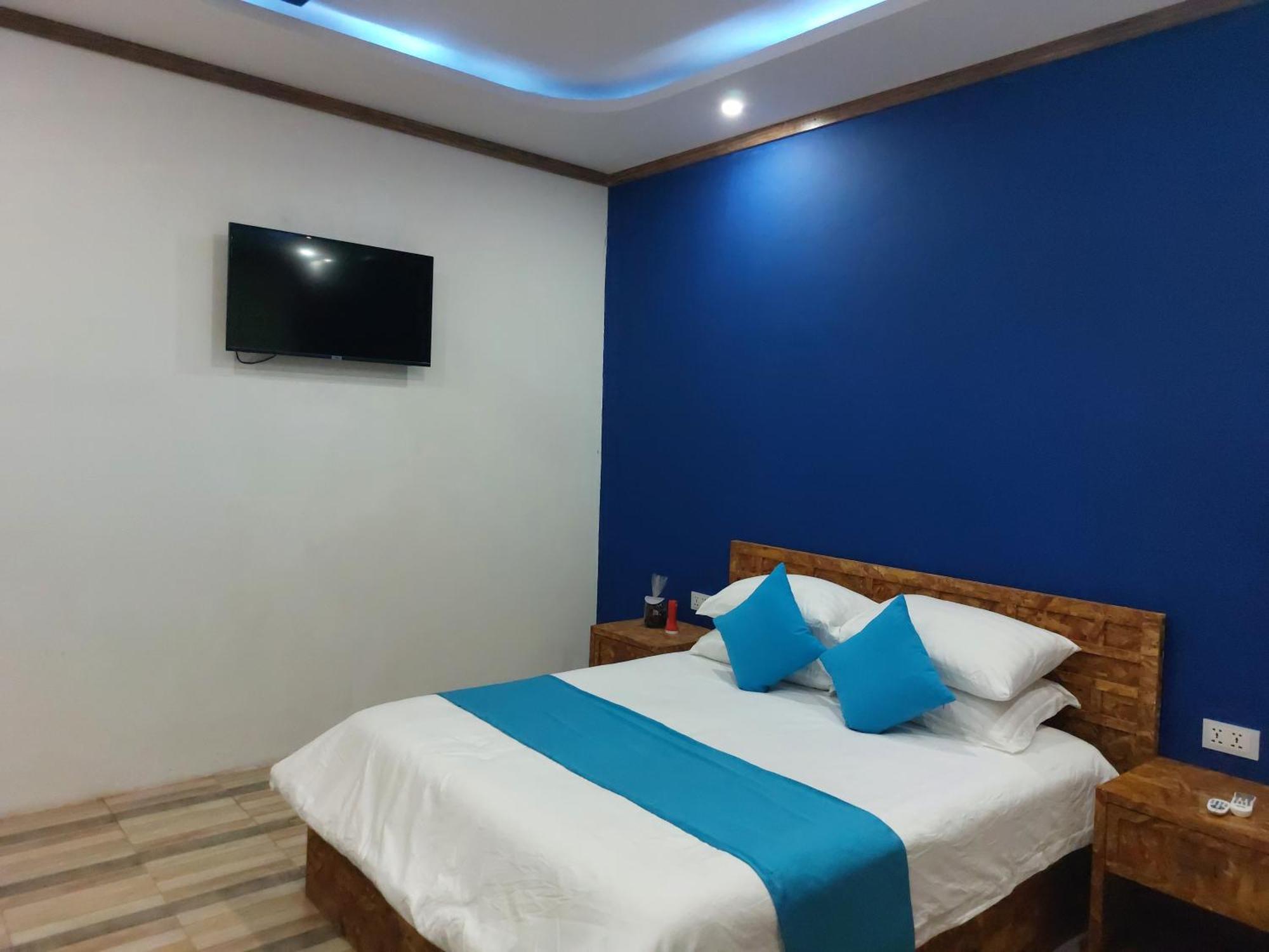 Emzaz Blue Lagoon Ugoofaaru Exterior photo