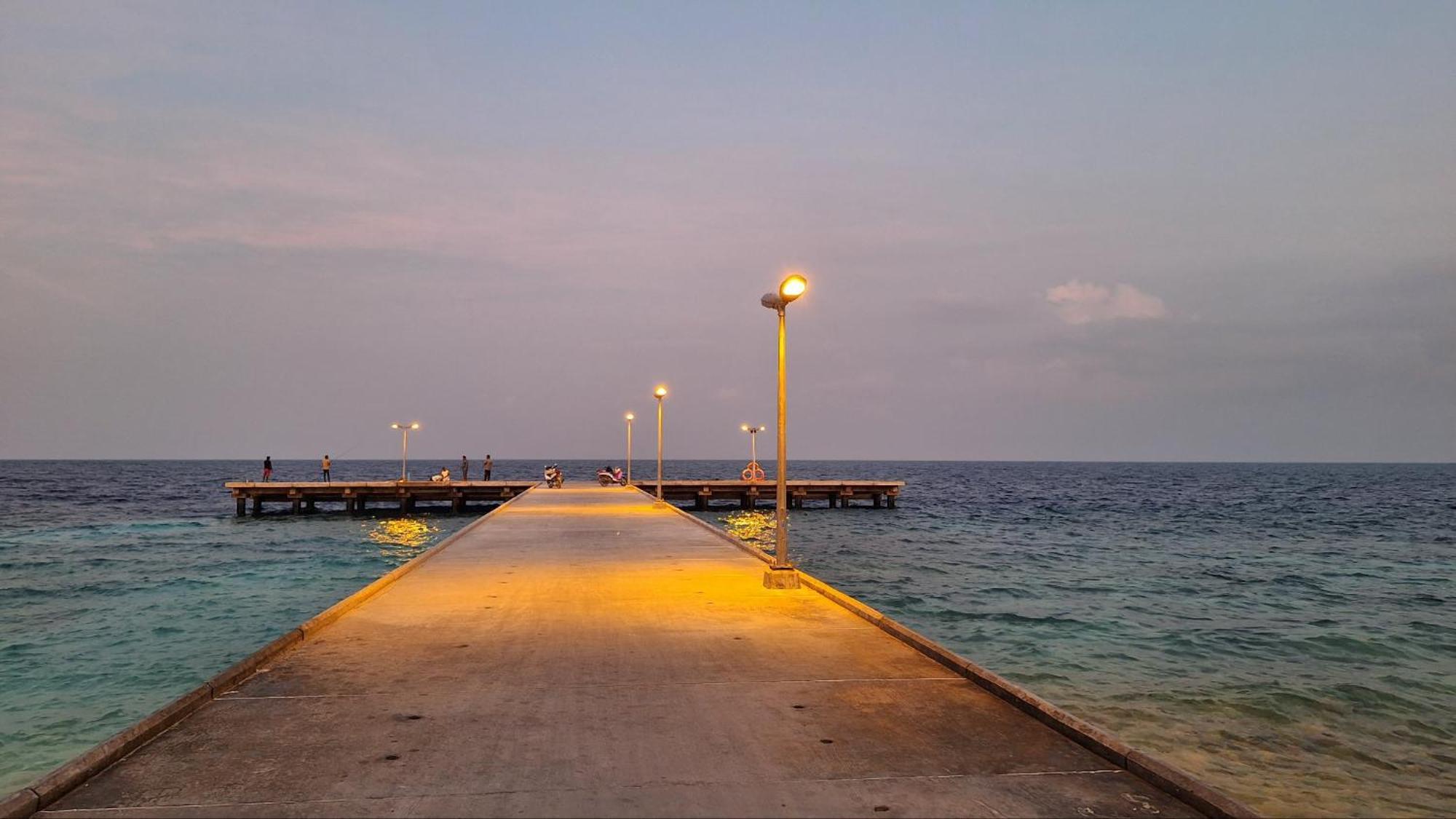 Emzaz Blue Lagoon Ugoofaaru Exterior photo